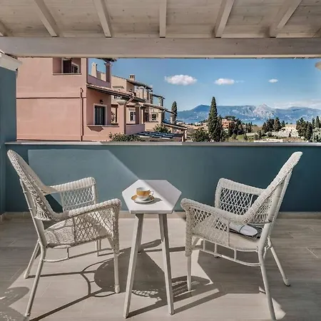 Comfy Maisonette With Sea View And Garden! *